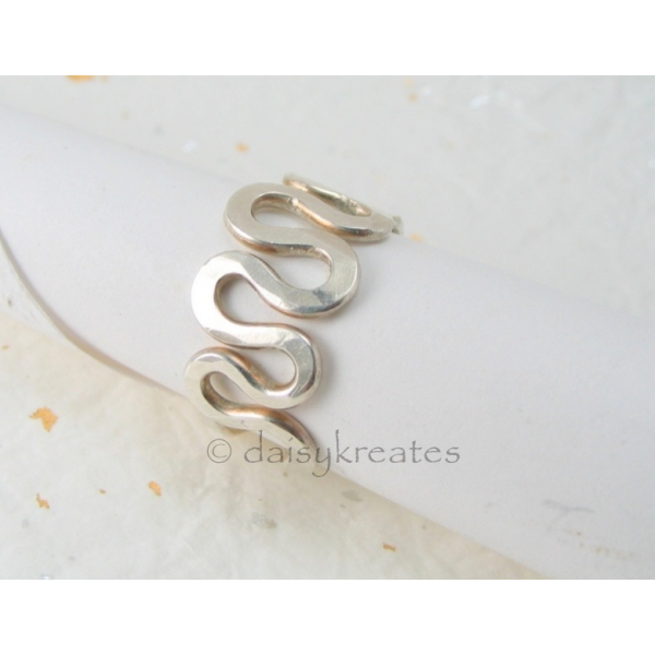 Freeform Squiggle Finger Ring in solid 925 sterling silver