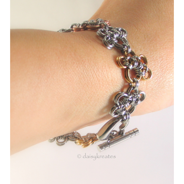 Annie's Petite Paw Prints Bracelet in Mixed Metals with Heart Clasp