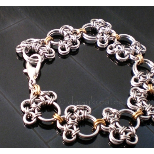 Paw Prints Chainmaille Bracelet with Mixed Metals