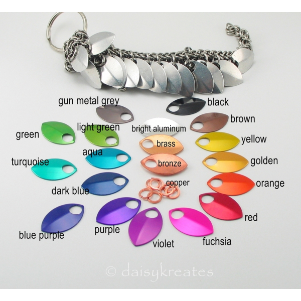 Color options for scales on pet dragon key fob