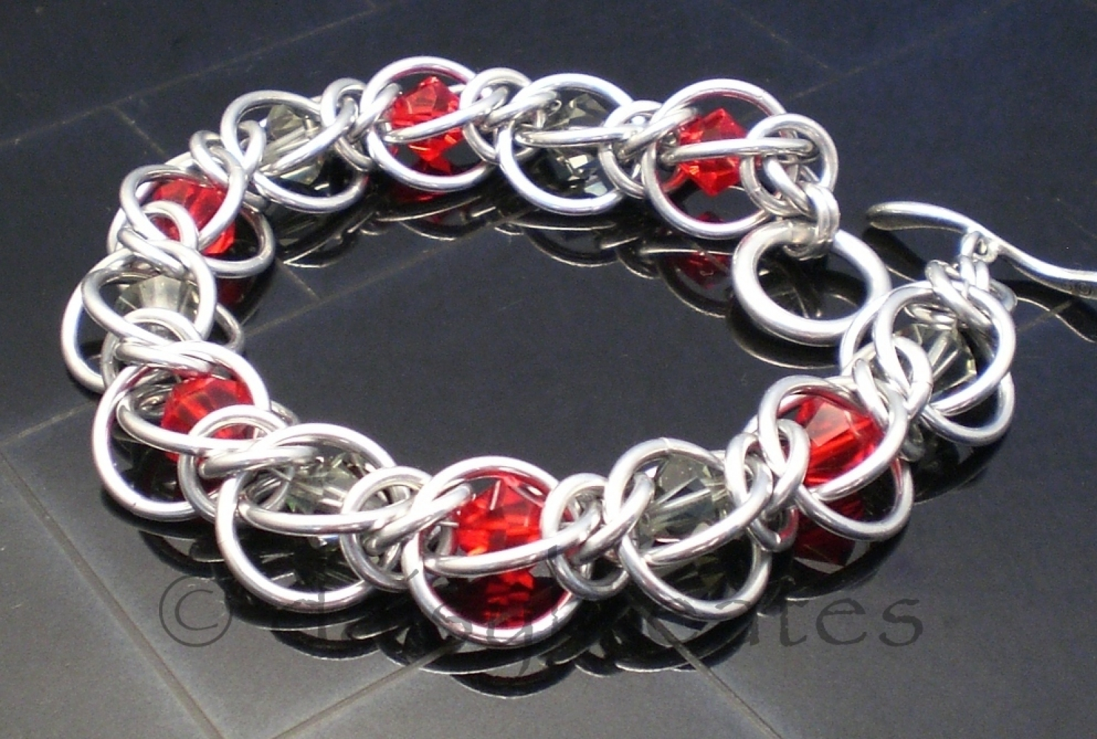 Half Persian Chainmaille Crystal Flannel Bracelet In Red And Grey Daisykreates Learn how to chainmaille in a snap. half persian chainmaille crystal flannel bracelet in red and grey