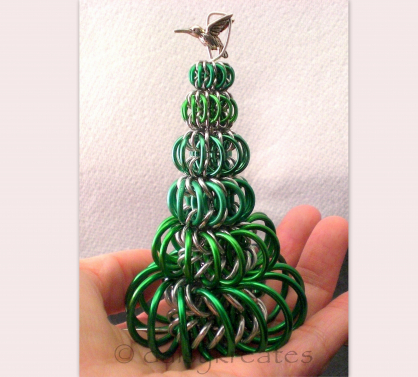 Chainmaille Christmas Tree