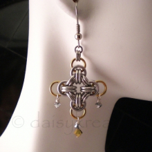 Chainmaille Cross Earrings b21_cross_earrings-00.jpg